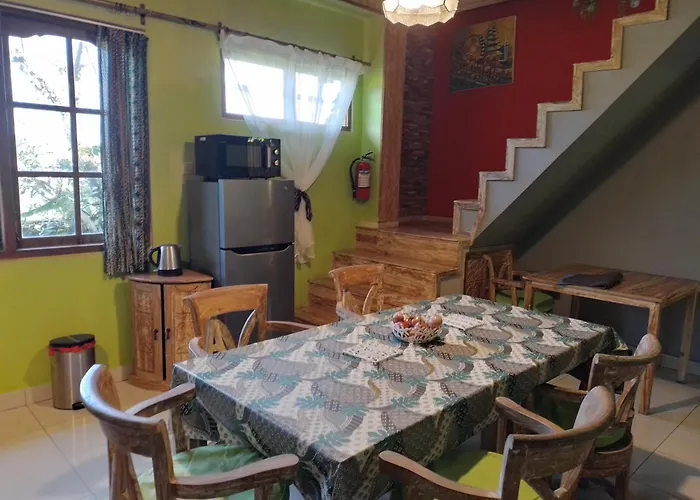 Сasa de vacaciones Ashna Vikram 2 Bedrooms Payangan