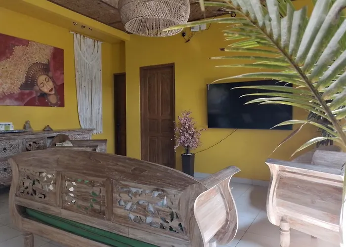 Ashna Vikram 2 Bedrooms Ferienhaus *